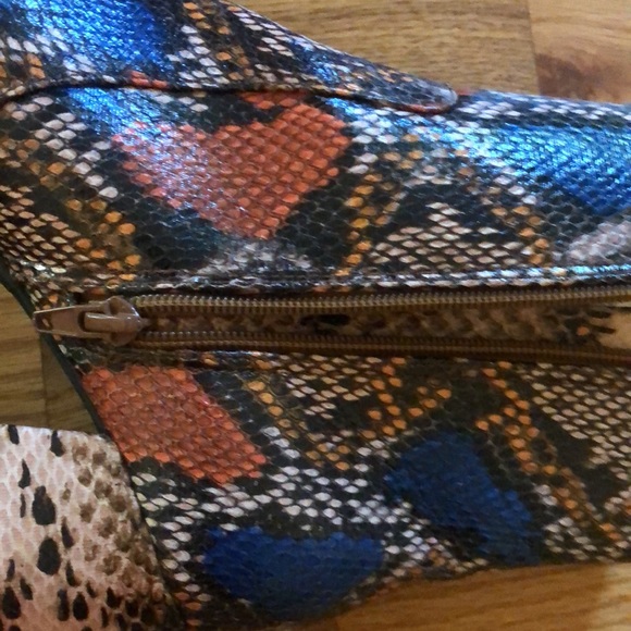 Boots - Picture 11 of 13